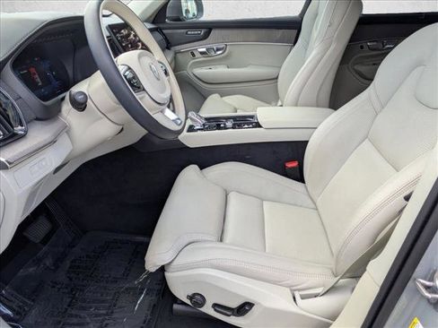 Used 2025 Volvo XC90 T8 Ultra w/ Protection Package Premier AWD/4WD image 15