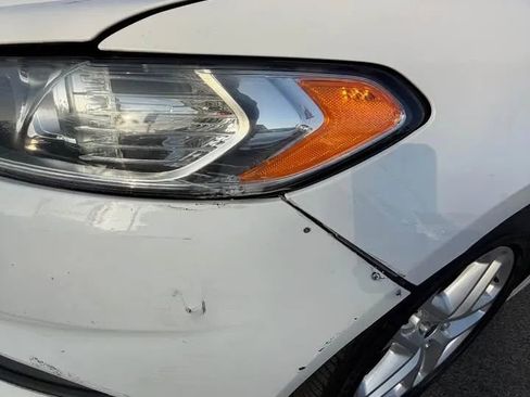 Used 2013 Ford Fusion SE image 8