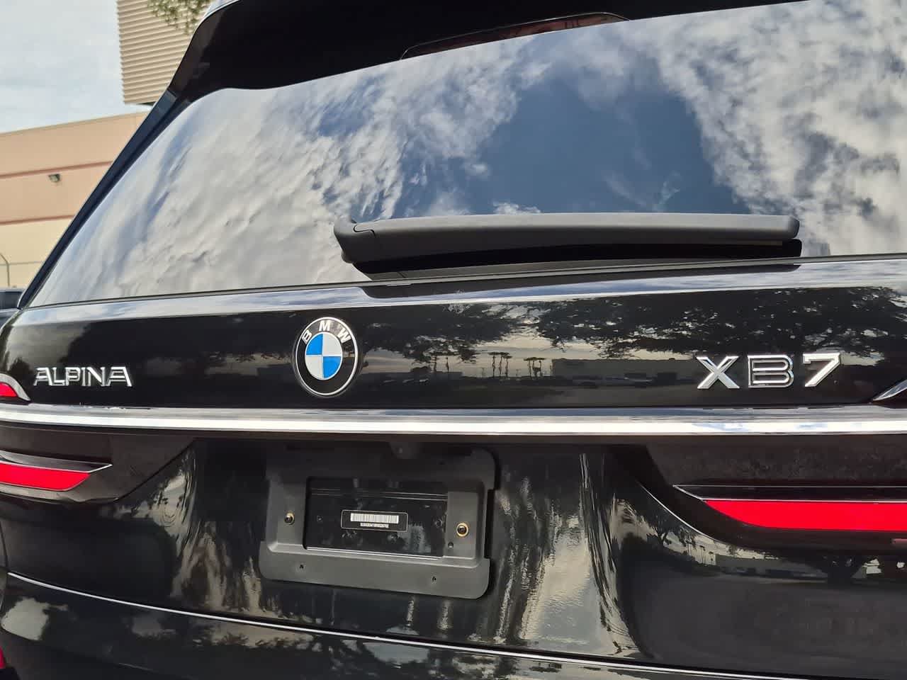 Used 2024 BMW ALPINA XB7 AWD/4WD image 12