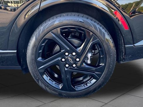 Used 2025 Chevrolet Equinox EV RS FWD image 9