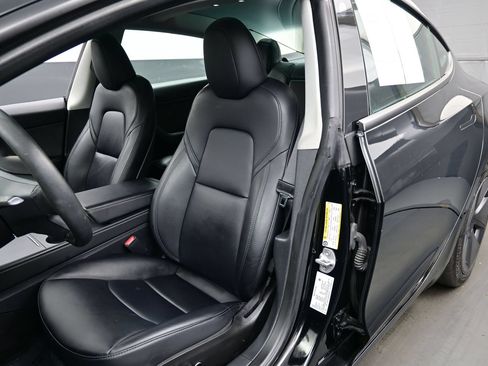 Used 2023 Tesla Model 3 Standard Range RWD image 13