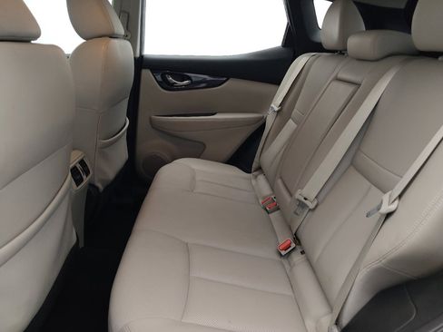 Used 2018 Nissan Rogue Sport SL w/ SL Premium Package FWD image 18