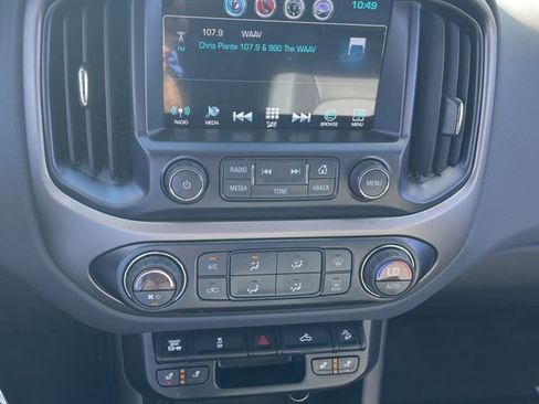 Used 2017 Chevrolet Colorado Z71 image 16