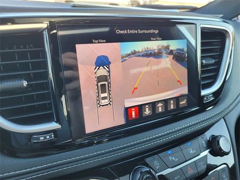 New 2026 Chrysler Pacifica Limited w/ Trailer Tow Group image 34