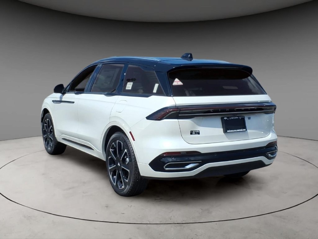 New 2026 Lincoln Nautilus Reserve AWD/4WD image 3