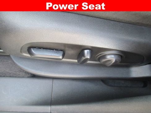 Used 2020 GMC Terrain SLE w/ Driver Convenience Package FWD image 23