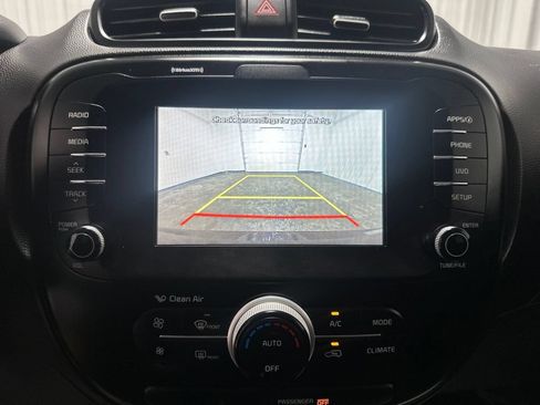 Used 2018 Kia Soul w/ Convenience Package FWD image 20