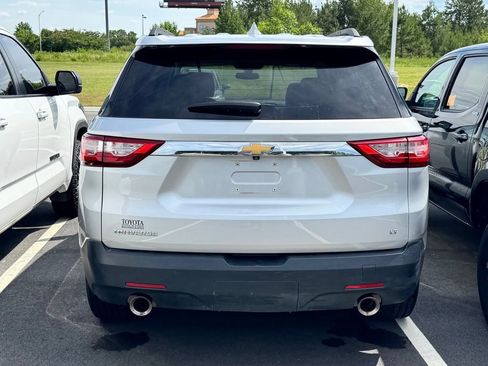 Used 2020 Chevrolet Traverse LT FWD image 6