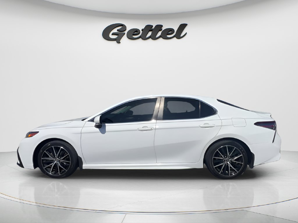 Used 2023 Toyota Camry SE FWD image 8