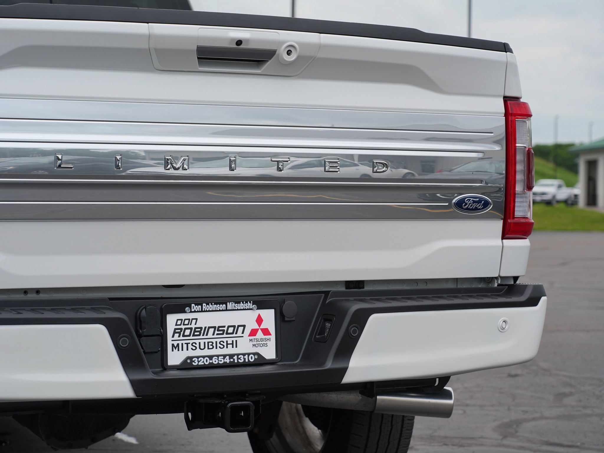 Used 2023 Ford F150 Limited AWD/4WD image 11