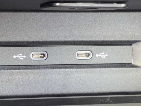 New 2026 Volkswagen Taos SE FWD image 23