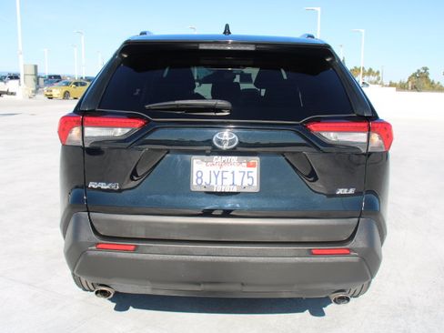 Certified 2019 Toyota RAV4 XLE Premium w/ Carpet Mat Package image 4