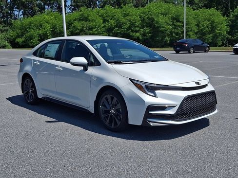 New 2026 Toyota Corolla SE FWD image 4
