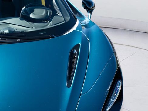New 2026 McLaren 750S Spider RWD image 38