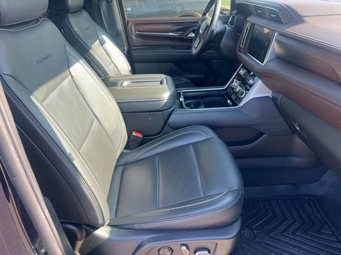 Used 2022 GMC Yukon Denali image 12