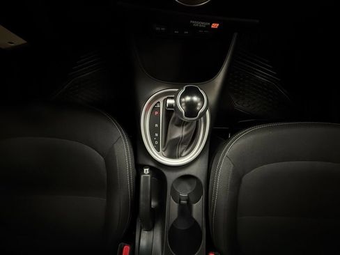Used 2017 Kia Soul + FWD image 17