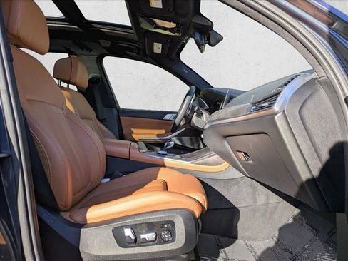 Used 2019 BMW X7 xDrive50i w/ Dynamic Handling Package image 22