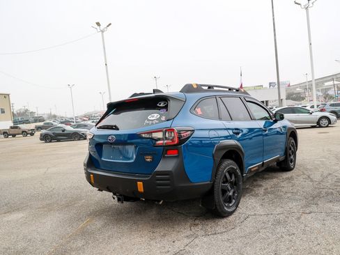 Used 2024 Subaru Outback Wilderness image 7