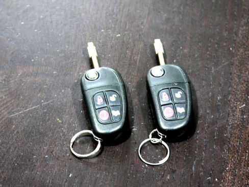 Used 2004 Jaguar XJ8 image 2