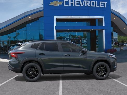 New 2026 Chevrolet Trax LT FWD image 29