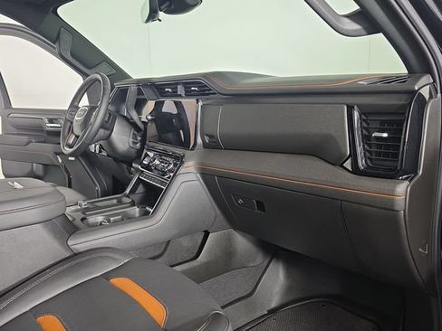 Certified 2025 GMC Sierra 2500 AT4 w/ AT4 Premium Plus Package AWD/4WD image 32