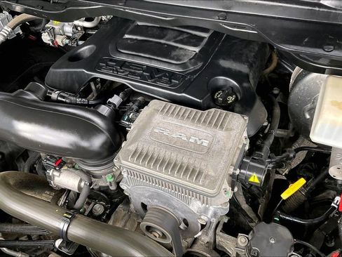 Used 2021 RAM 1500 Laramie AWD/4WD image 43