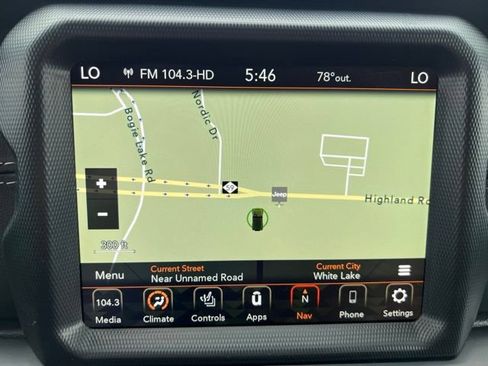 Used 2021 Jeep Wrangler Unlimited Sahara w/ Uconnect 4C Nav & Sound Group AWD/4WD image 24