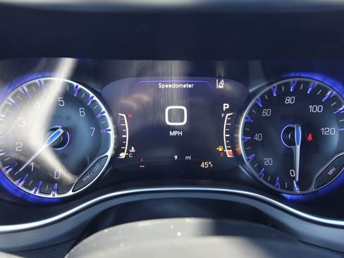 New 2026 Chrysler Pacifica Limited image 47