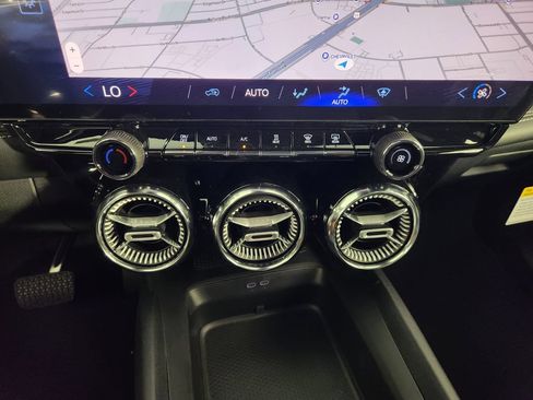 New 2026 Chevrolet Blazer EV LT FWD image 19