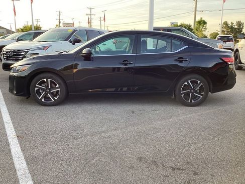 Used 2024 Nissan Sentra SV FWD image 4