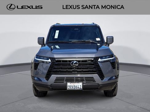 Used 2024 Lexus GX 550 w/ Cold Area Package AWD/4WD image 2