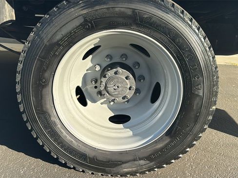 Certified 2019 Ford F450 XL w/ XL Decor Group image 10