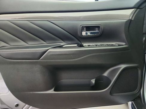 Used 2022 Mitsubishi Outlander SEL AWD/4WD image 23