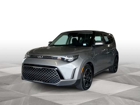 Used 2024 Kia Soul EX FWD image 4