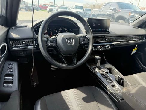 Used 2025 Honda Civic Sport image 5