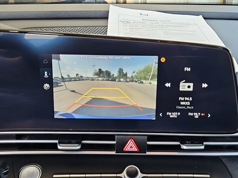 Used 2023 Hyundai Elantra SEL w/ Convenience Package FWD image 18