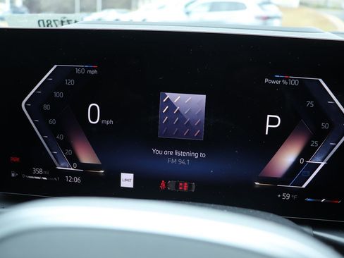 Used 2026 BMW 330i Sedan w/ M Sport Package image 28