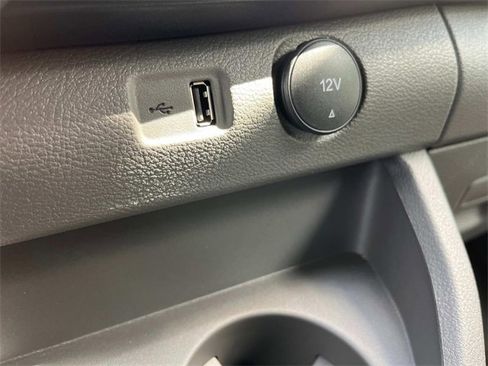 New 2025 Ford Transit 250 148 Medium Roof image 28