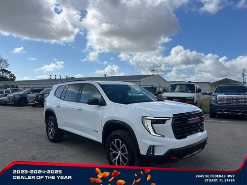 New 2026 GMC Acadia AT4 w/ Luxury Package AWD/4WD image 2