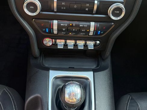 Used 2019 Ford Mustang GT Premium w/ GT Performance Package RWD image 16