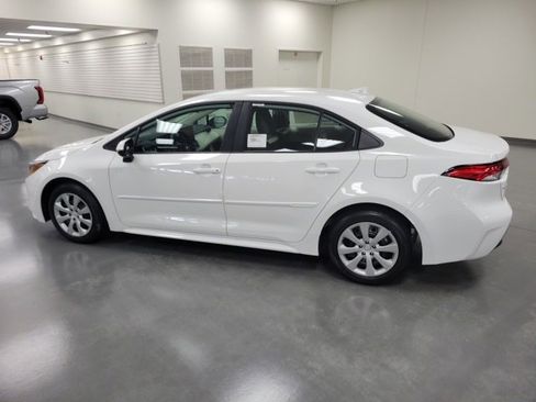 New 2026 Toyota Corolla LE image 3