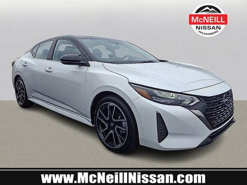 New 2025 Nissan Sentra SR image 1