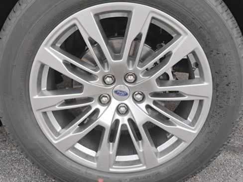 New 2026 Ford Explorer Active image 15