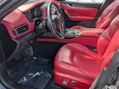 Used 2022 Maserati Levante GT image 6