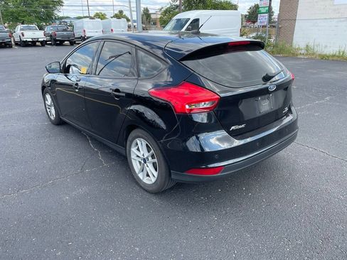 Used 2016 Ford Focus SE w/ Reverse Sensing Package FWD image 7