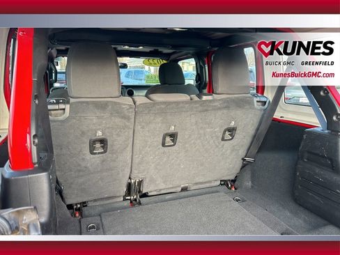 Used 2022 Jeep Wrangler Unlimited Sport image 37