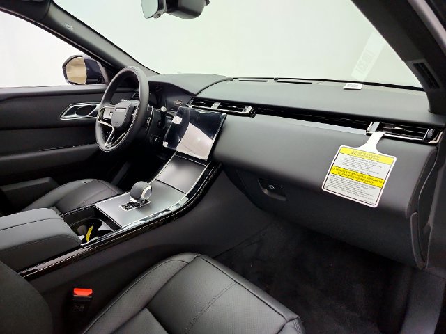 New 2026 Land Rover Range Rover Velar S AWD/4WD image 17