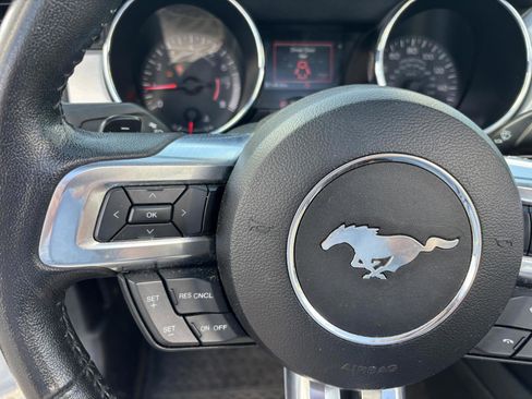 Used 2016 Ford Mustang Premium image 24