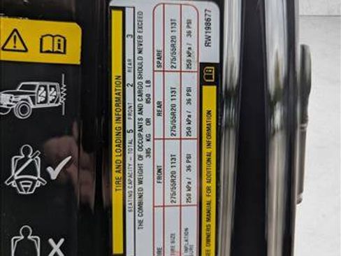 Used 2024 Jeep Wrangler High Altitude image 14