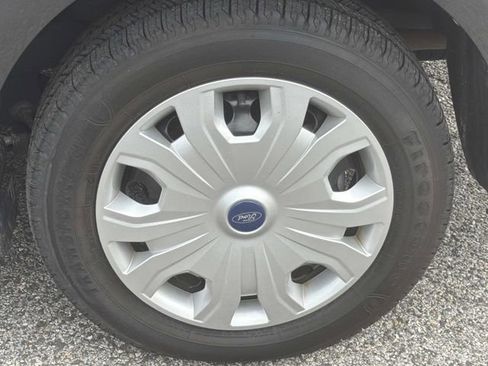 Used 2023 Ford Transit Connect XLT FWD image 16